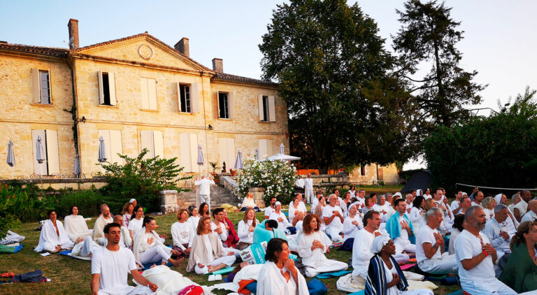stages-chateau-laroque-yoga